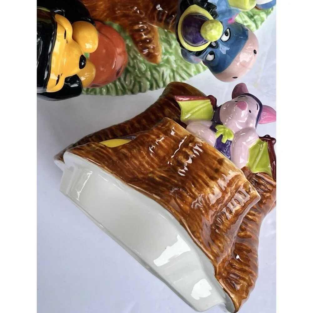 Winnie the Pooh & Friends Halloween Cookie Jar 1999 Vintage Disney, Original Box